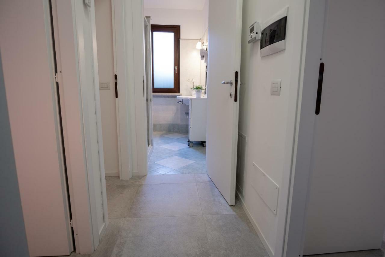 Casa Mary Due - Trilocale Con Giardino Privato A Due Passi Dal Lago Sirmione Zewnętrze zdjęcie